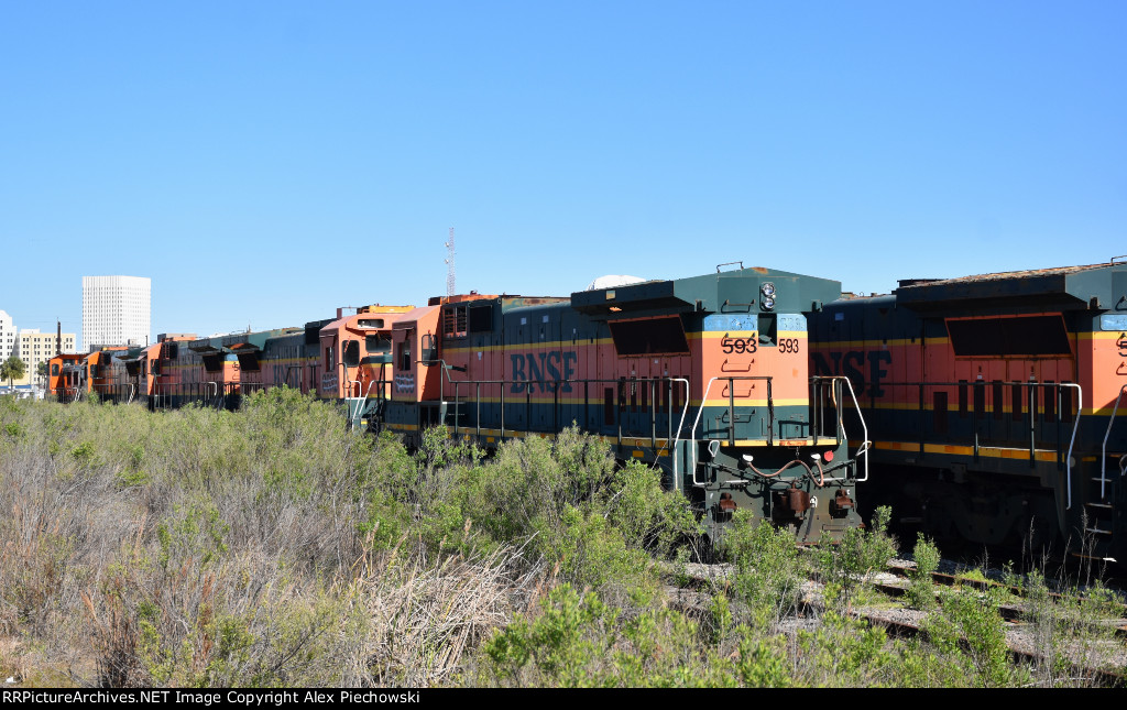 BNSF 593